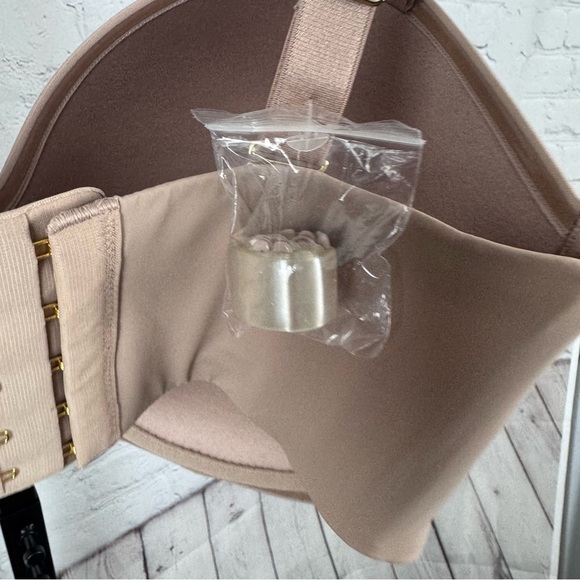 ThirdLove 24/7 Classic Strapless Bra Tan Size 36G - Picture 3 of 5
